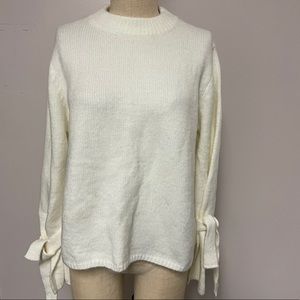 Sleeve tie sweater